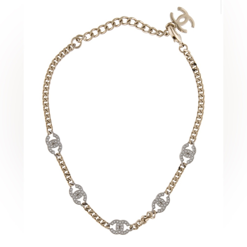 ✨SOLD✨ Dual tone Chanel choker